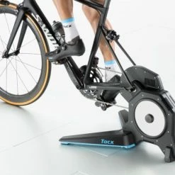 Home Trainer Tacx Flux 2 Smart T2980 + Cadeaux -Promos VTT Magasin home trainer tacx flux 2 smart t2980 p image 92364 grande